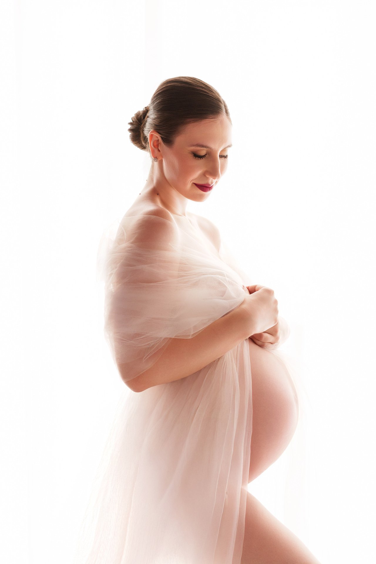 Natural pregnancy photoshoot in Malmö, Sweden