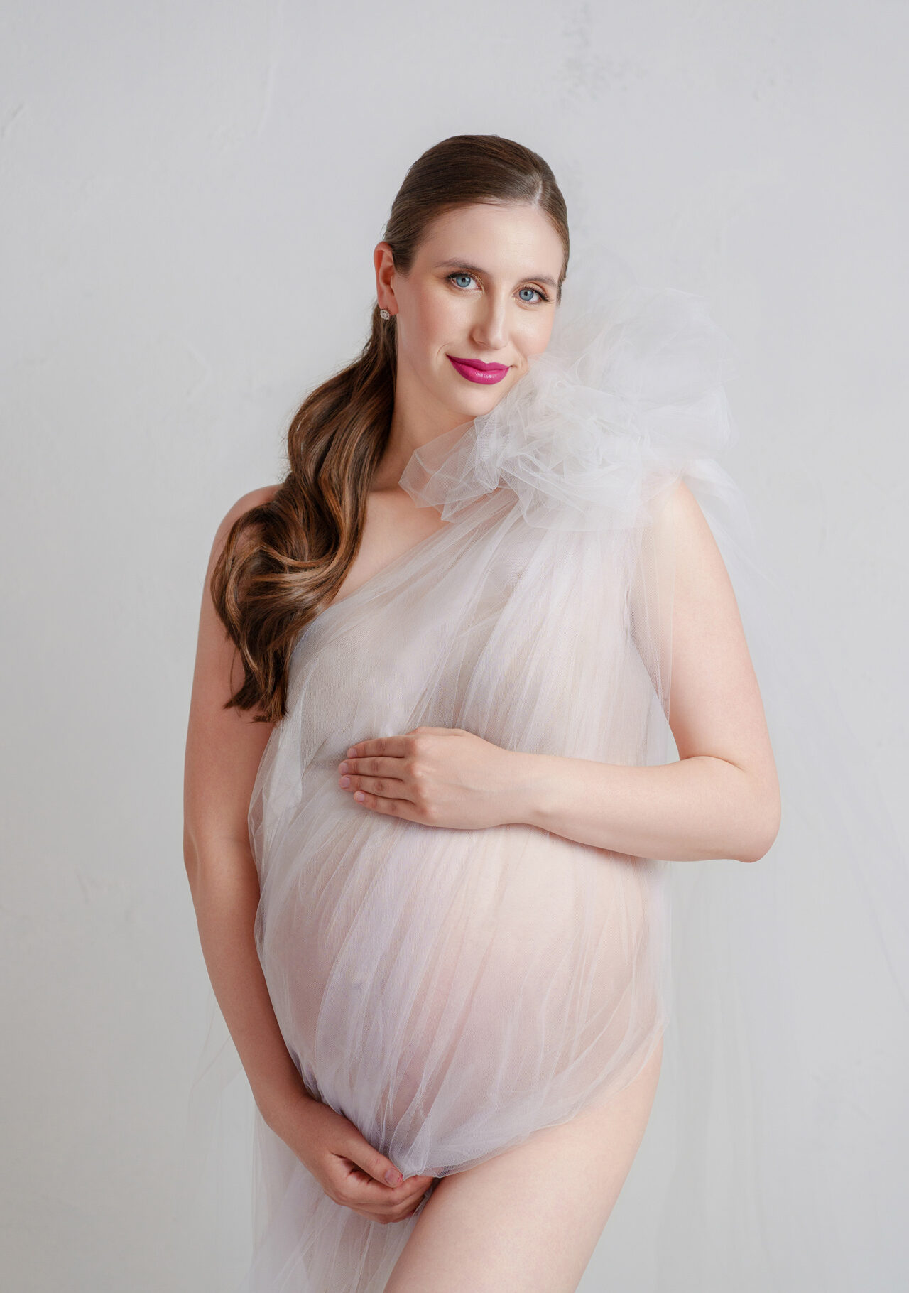 Luxury maternity photography for expecting mothers in Skåne