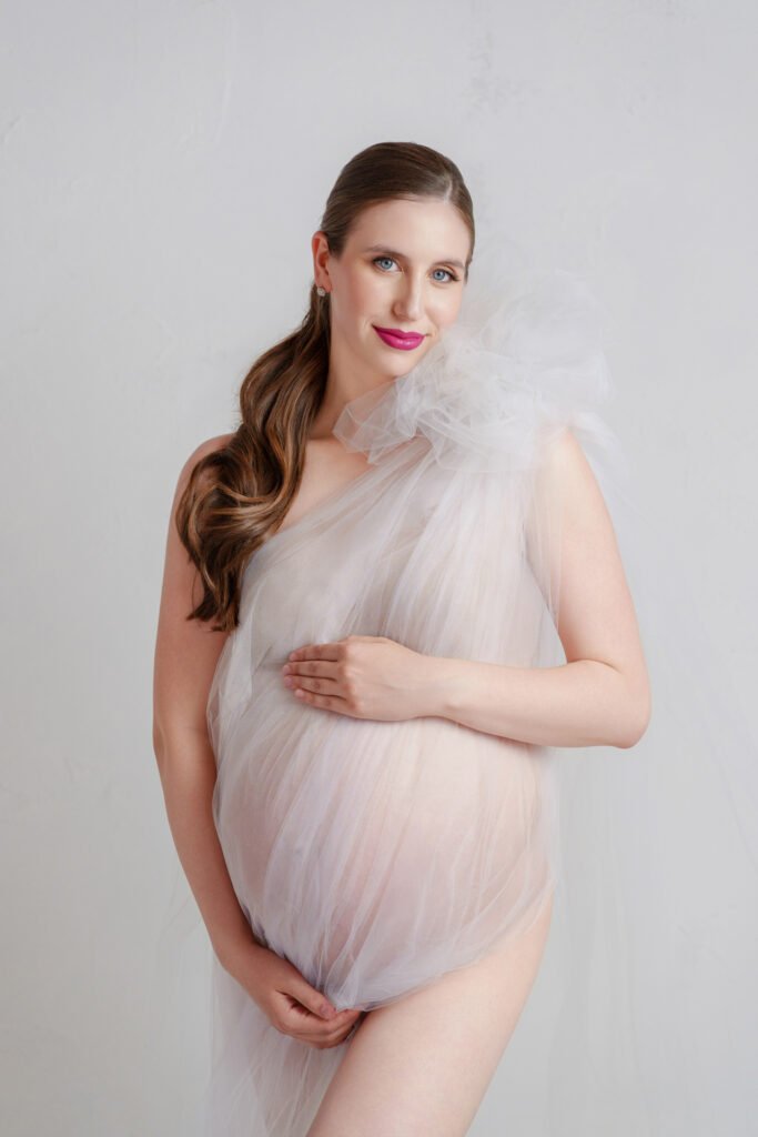 Luxury maternity photography for expecting mothers in Skåne