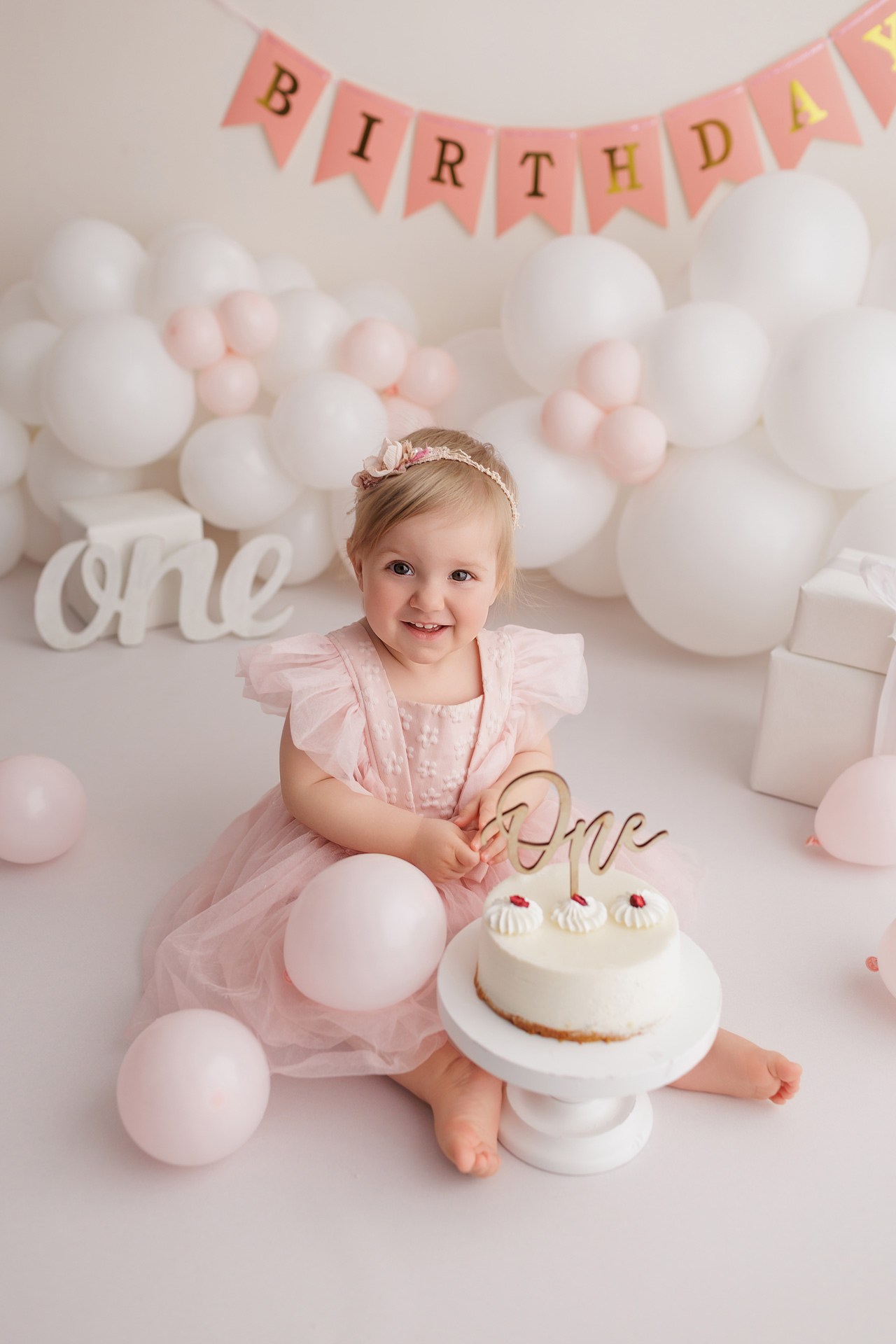 First-birthday-milestone-photography-in-Malmo