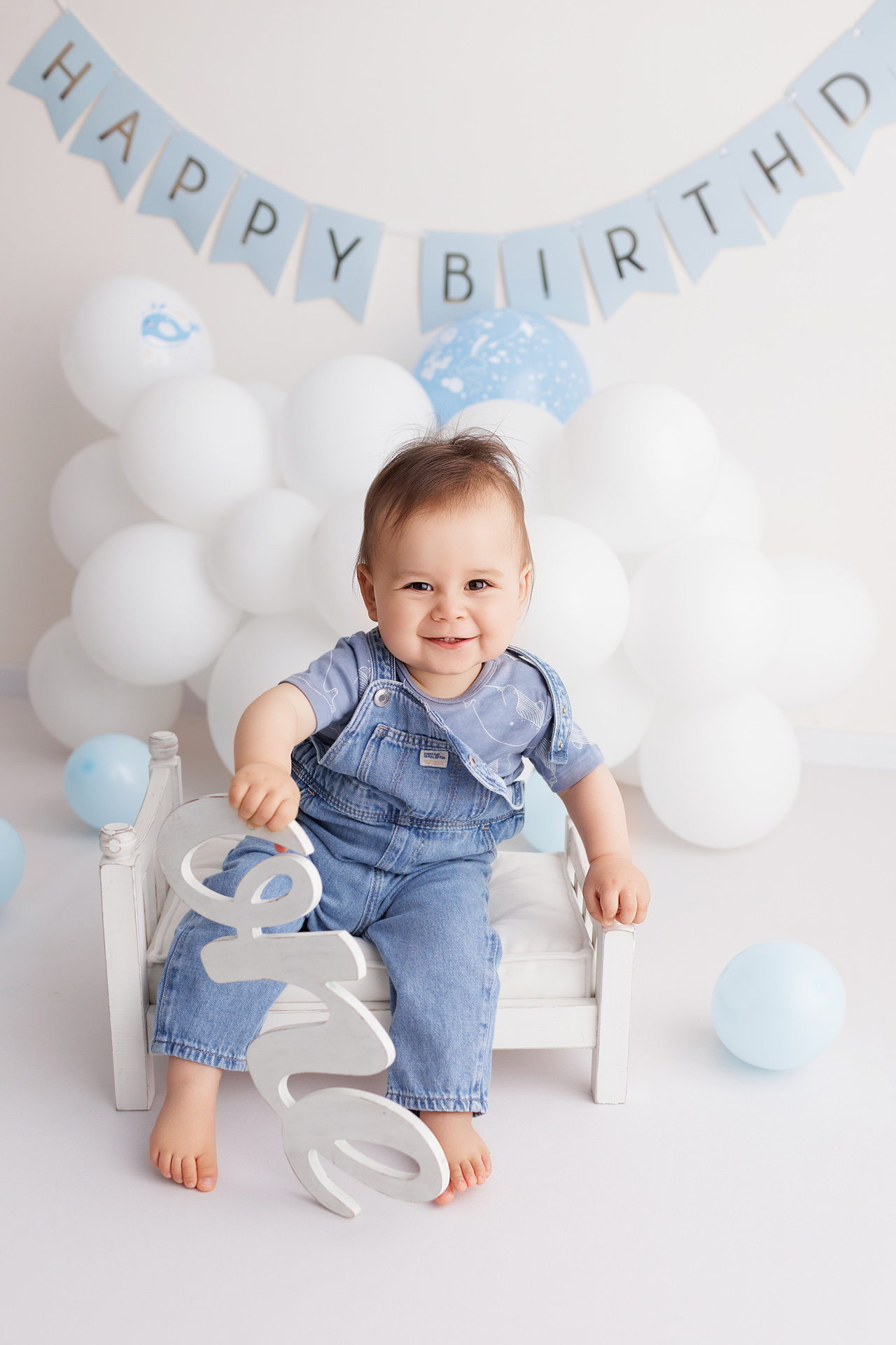 Professional-milestone-photography-for-babies-in-their-first-year