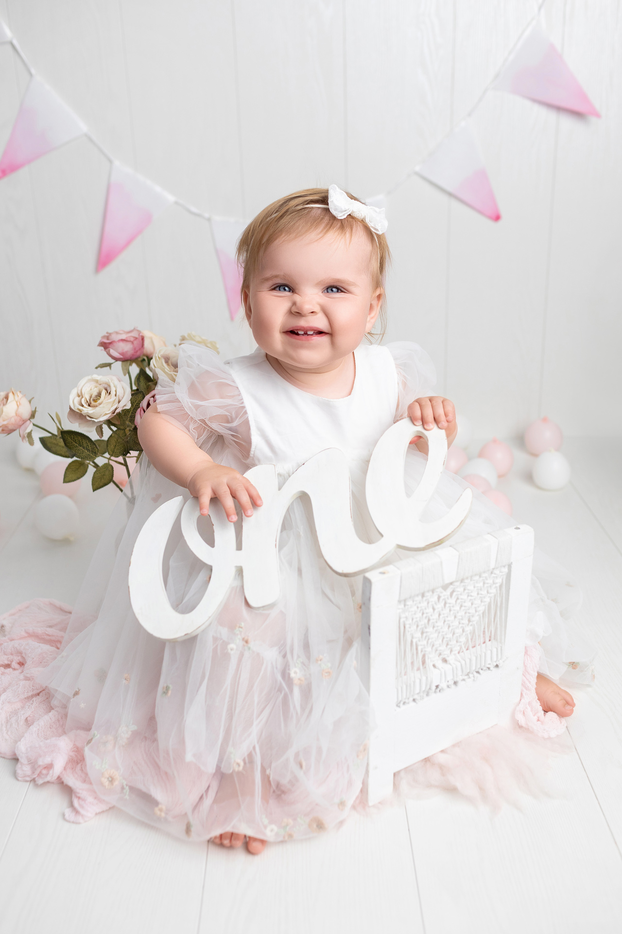 Milestone baby photography for a-one-year-old in Sweden