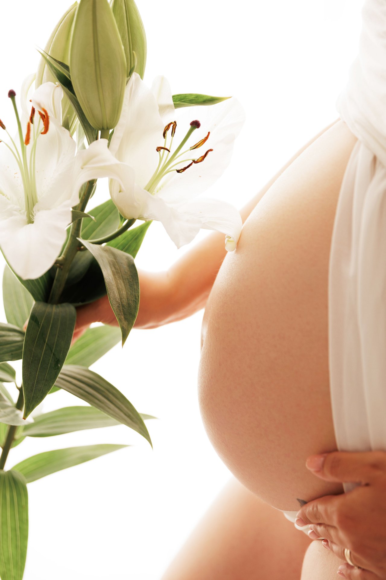 pregnancy and newborn photography