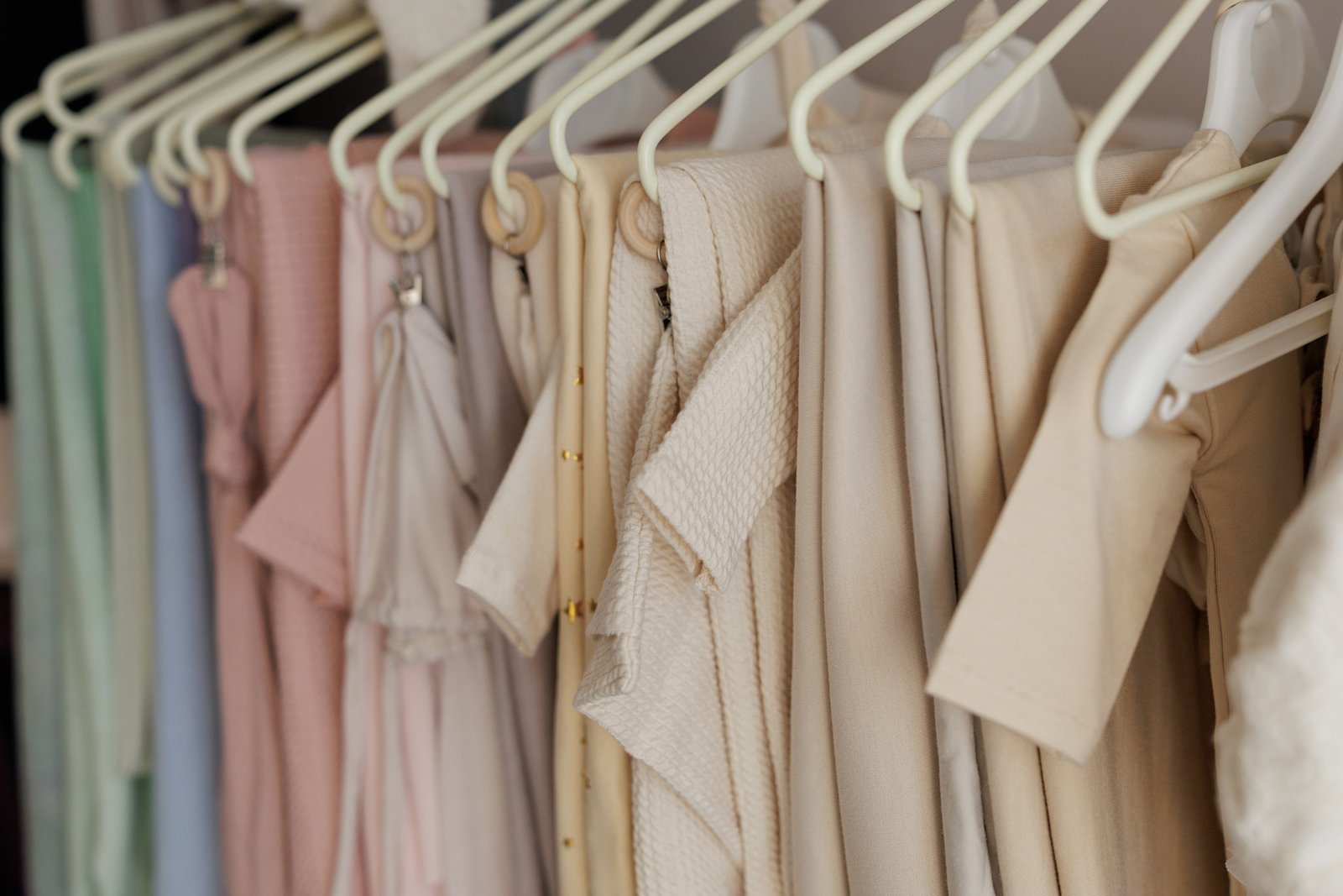 What to Wear for a Newborn Photoshoot