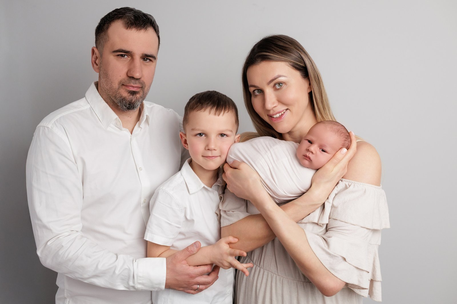 newborn-photography-with-siblings